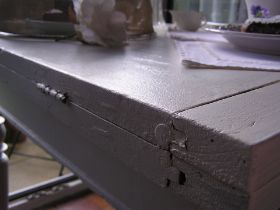 detail tisch.JPG